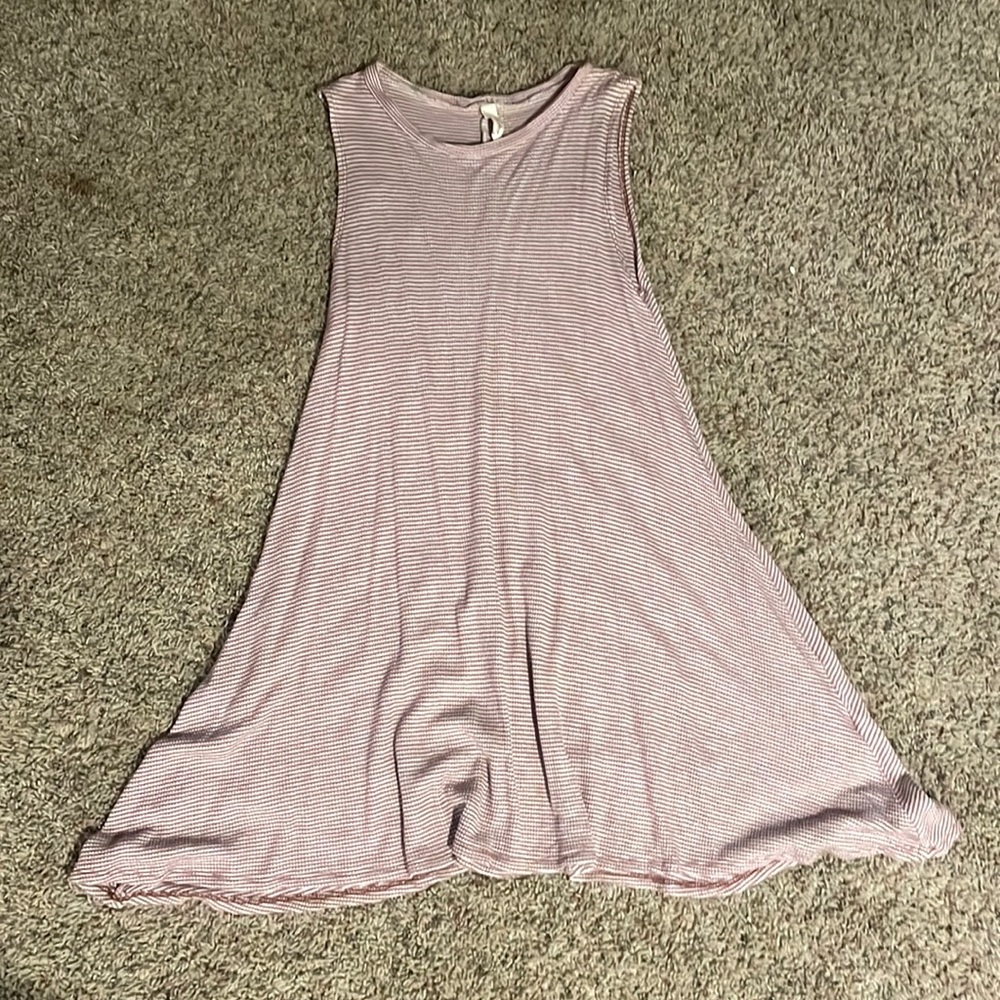 Red and white sleeveless t shirt dress